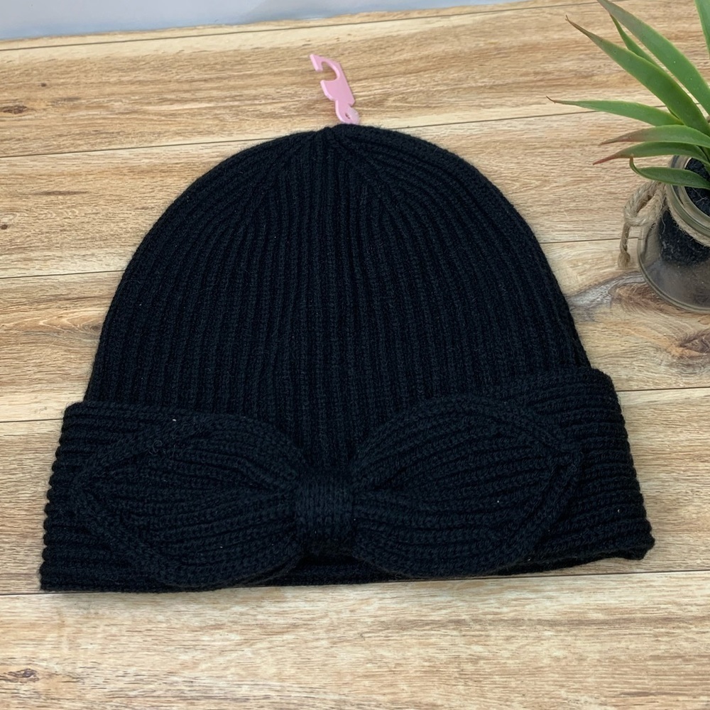 Kate Spade pointy bow beanie black